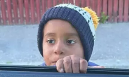 Copil de 4 ani, dispărut din faţa casei Copil de 4 ani, dispărut din faţa casei