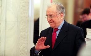 Ion Iliescu este în continuare la Terapie Intensivă. Medici: 